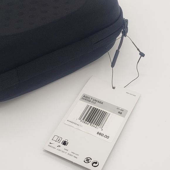 Nike Venturer Sports Performance Black Comfortable Straps DO8356 010 - SIZE XS - Picture 6 of 8